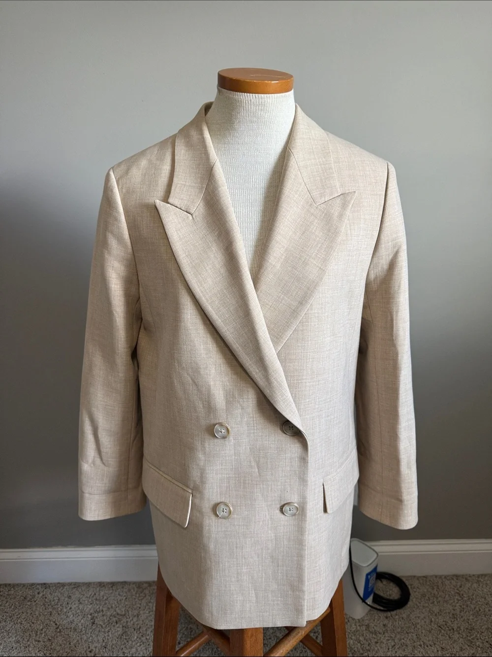 Wilfred Aritzia - Cherrelle Blazer - Heather Oat Beige - Size 6 - Good Condition
